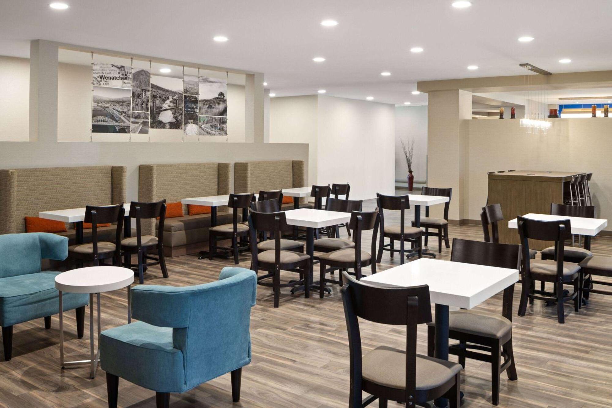 La Quinta Inn & Suites By Wyndham Wenatchee Extérieur photo