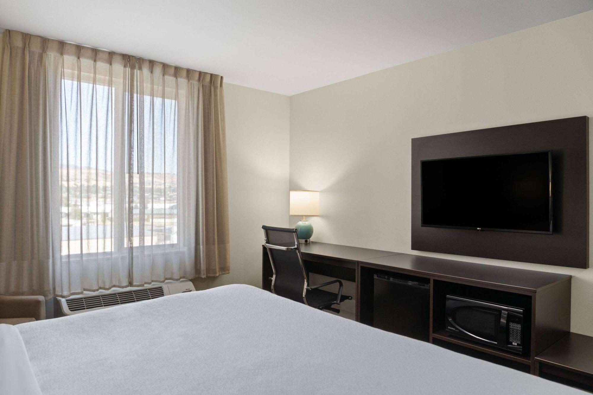 La Quinta Inn & Suites By Wyndham Wenatchee Extérieur photo